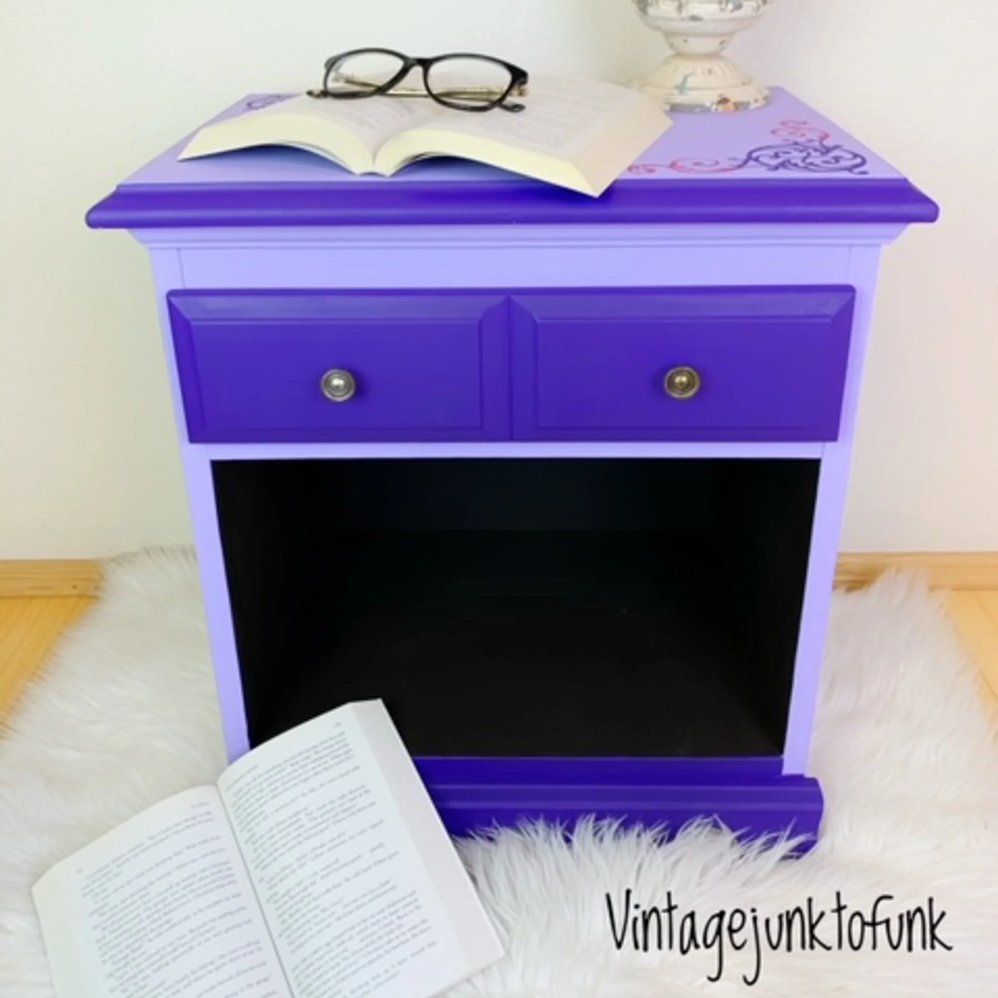 Dixie Belle Amethyst Chalk Mineral Paint | Furniture Paint - Image 3