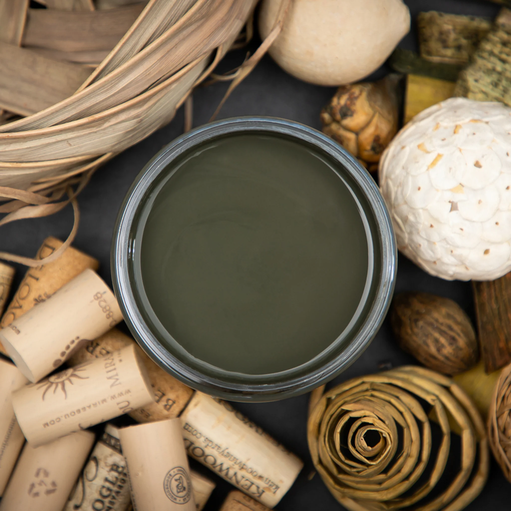 Dixie Belle Collard Greens Chalk Mineral Paint | Furniture Paint