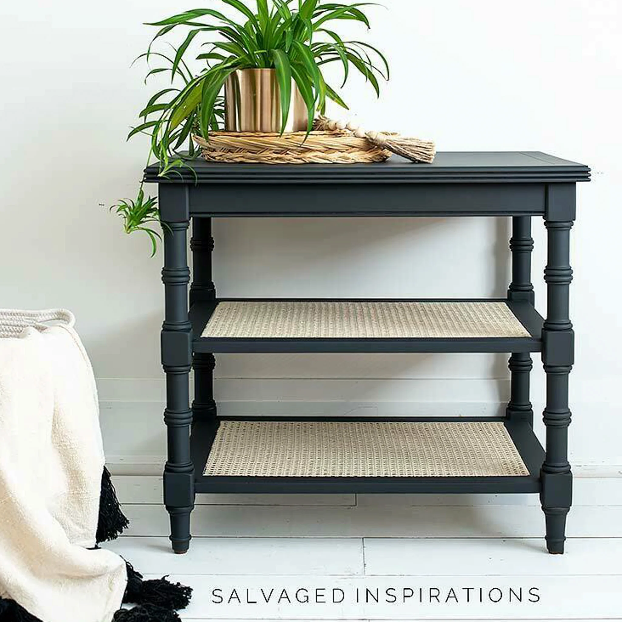 Dixie Belle Black Sands Silk All-in-One | Furniture Paint - Image 8