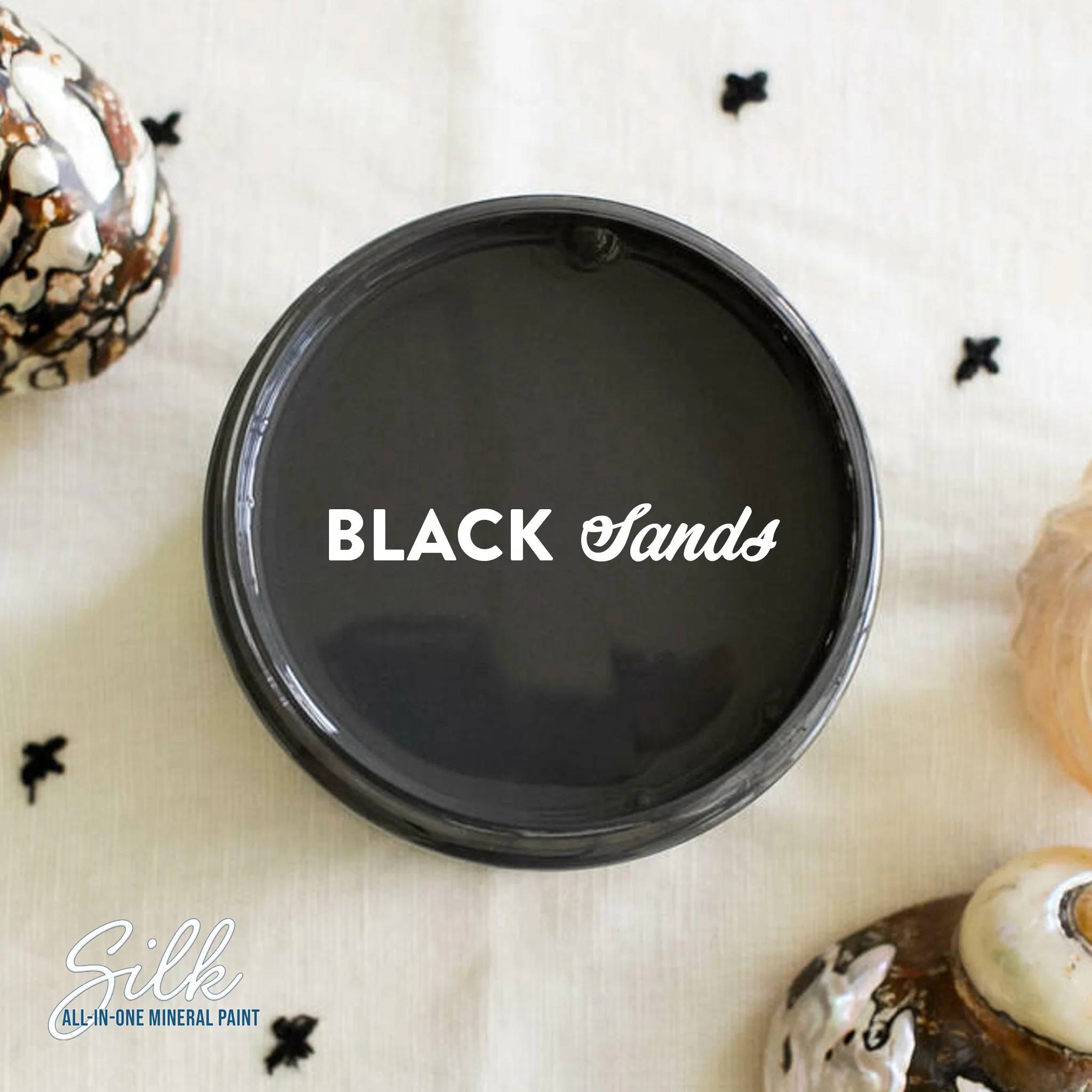 Dixie Belle Black Sands Silk All-in-One | Furniture Paint - Image 9
