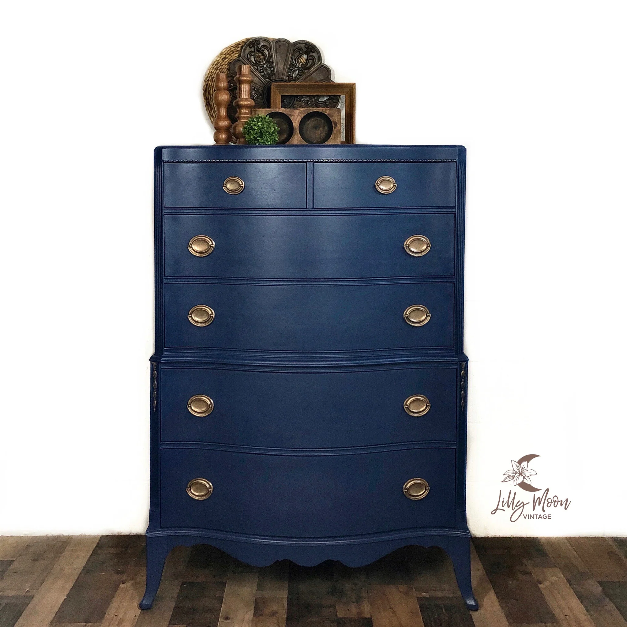 Dixie Belle Bunker Hill Blue Chalk Mineral Paint | Furniture Paint - Image 3