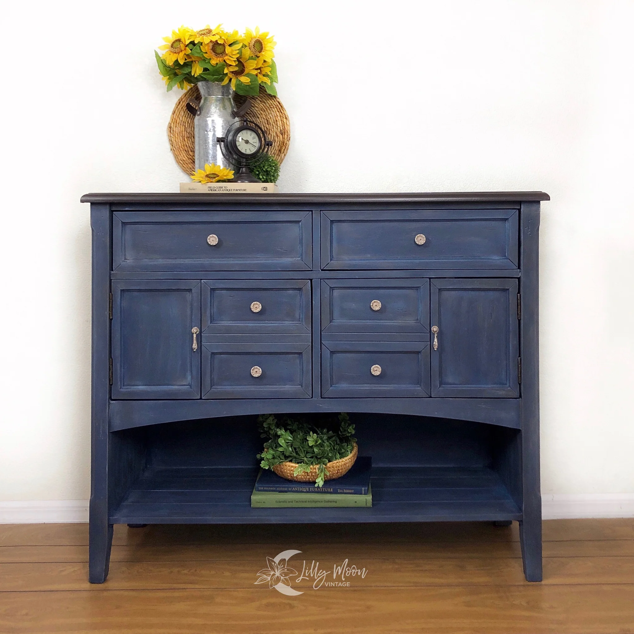 Dixie Belle Bunker Hill Blue Chalk Mineral Paint | Furniture Paint - Image 4