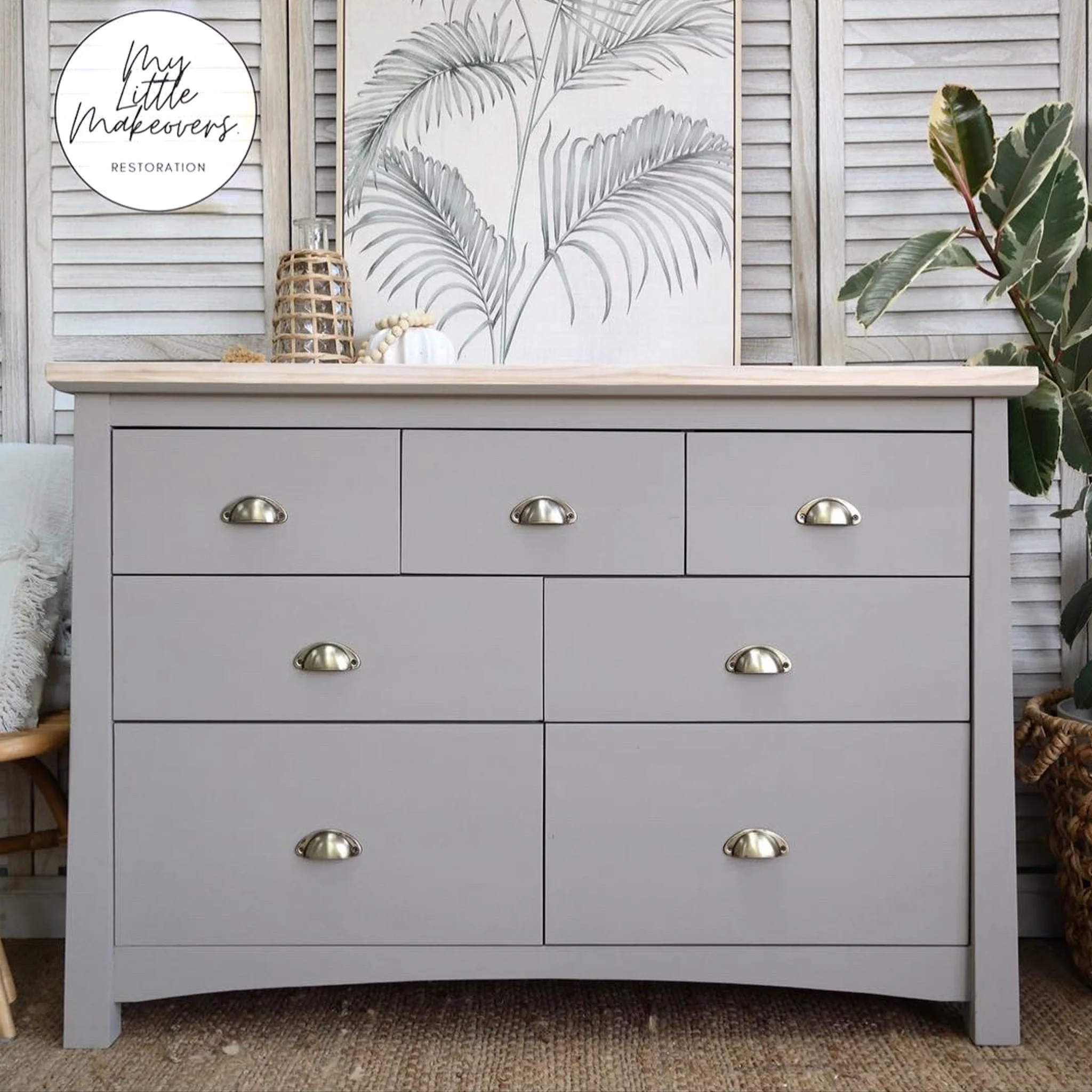 Dixie Belle French Linen Chalk Mineral Paint | Furniture Paint - Image 4