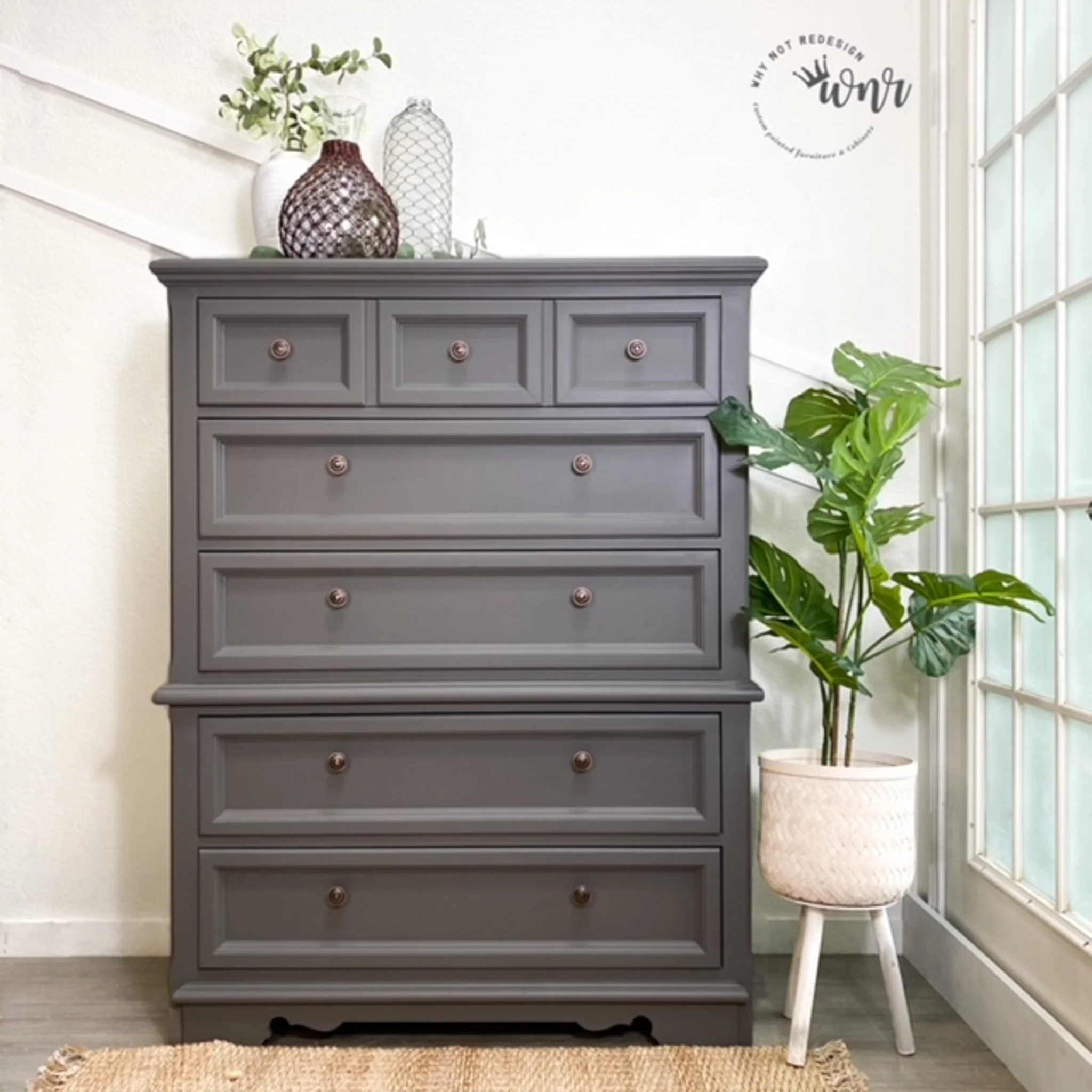 Dixie Belle Hurricane Gray Chalk Mineral Paint | Furniture Paint - Image 3