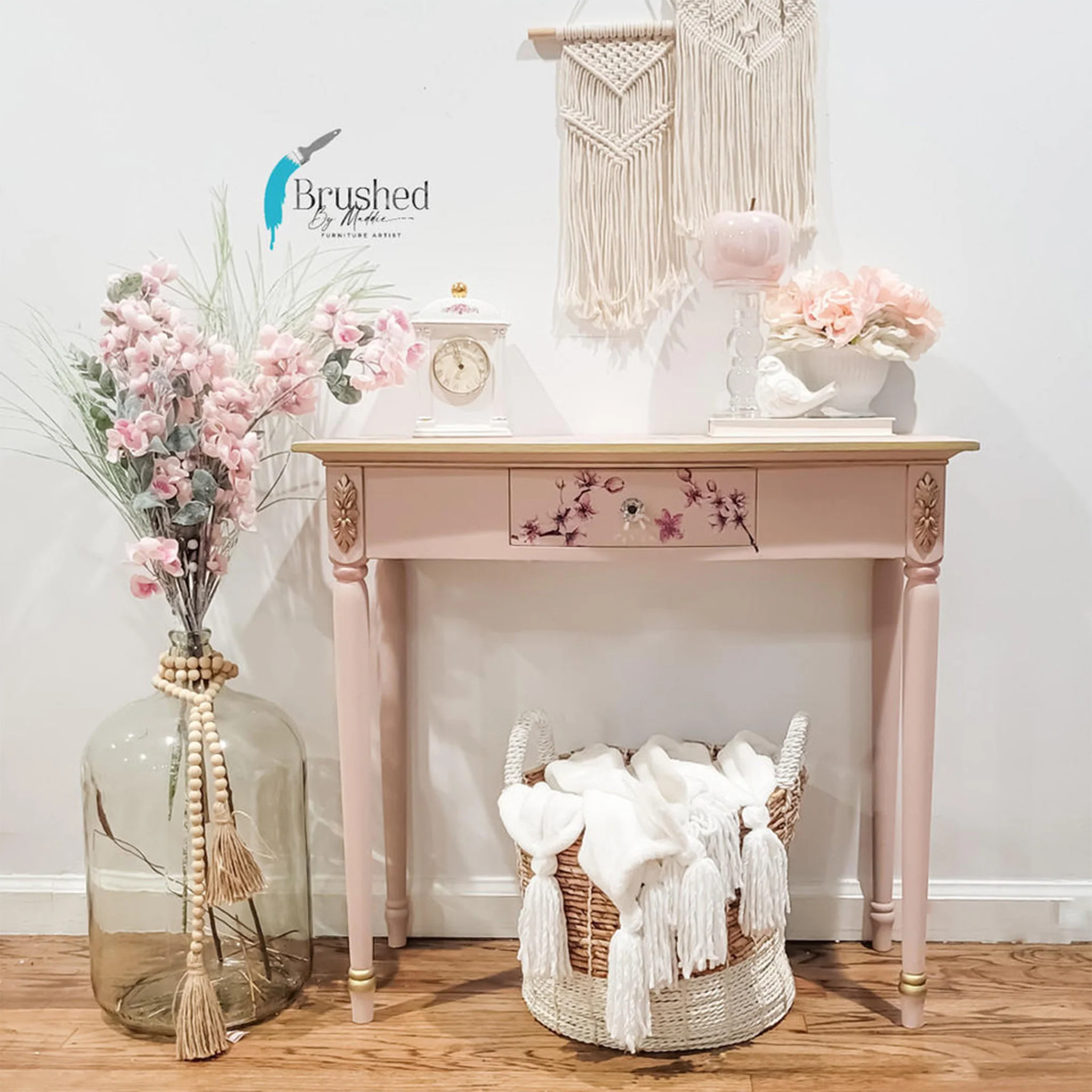 Dixie Belle Conch Silk All-in-One | Furniture Paint - Image 6