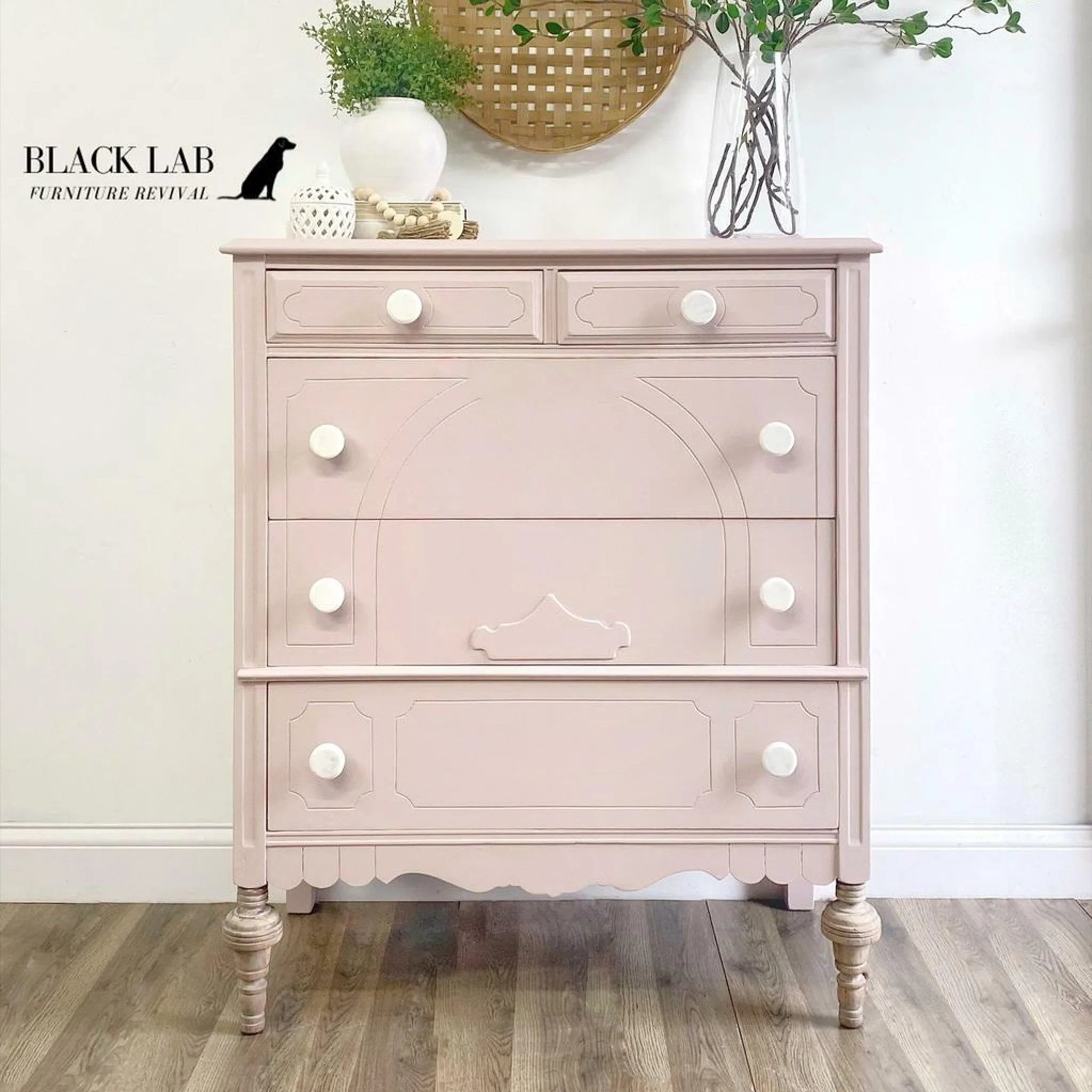 Dixie Belle Conch Silk All-in-One | Furniture Paint - Image 7