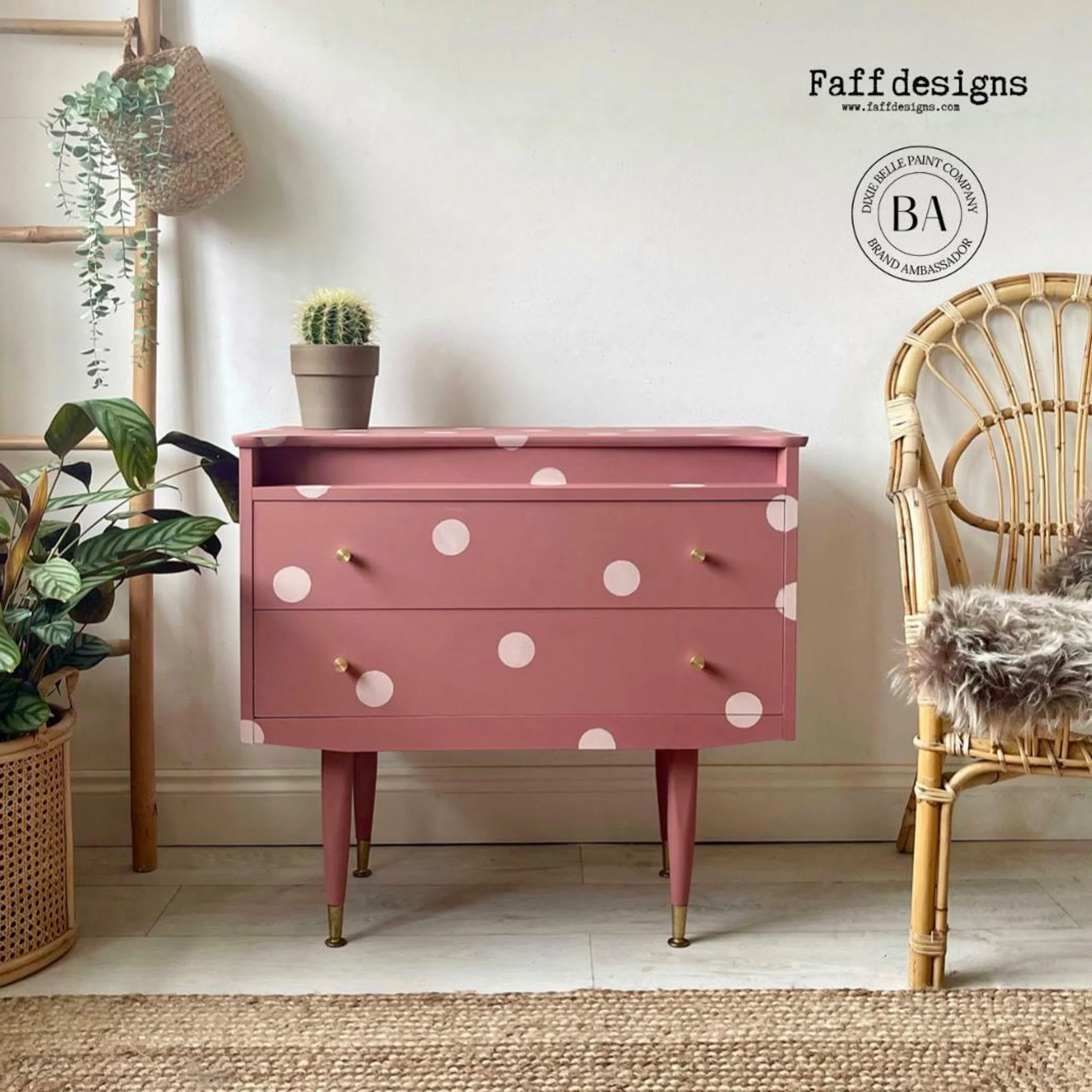 Dixie Belle Desert Rose Silk All-in-One | Furniture Paint - Image 6