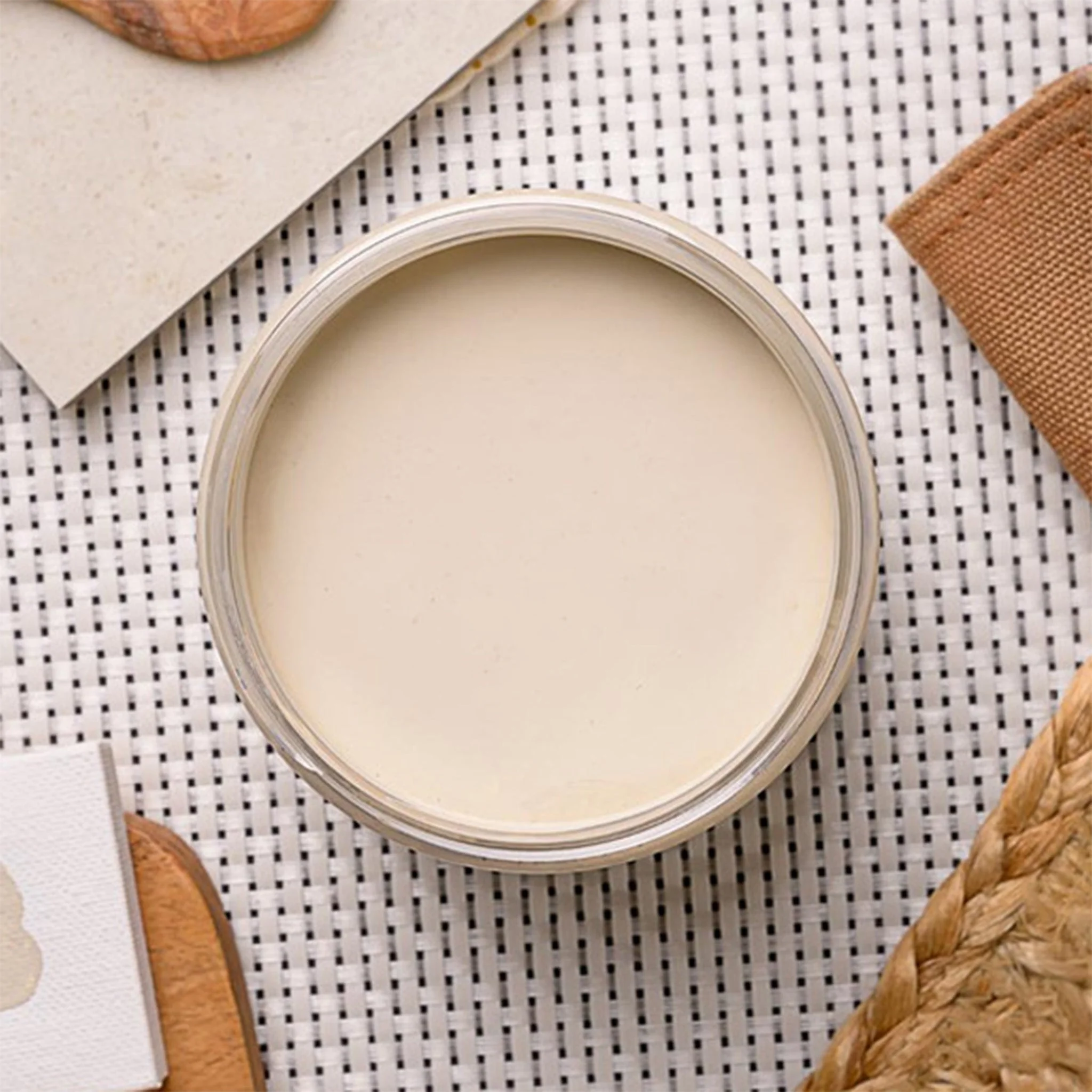 Dixie Belle Ecru Chalk Mineral Paint | Furniture Paint