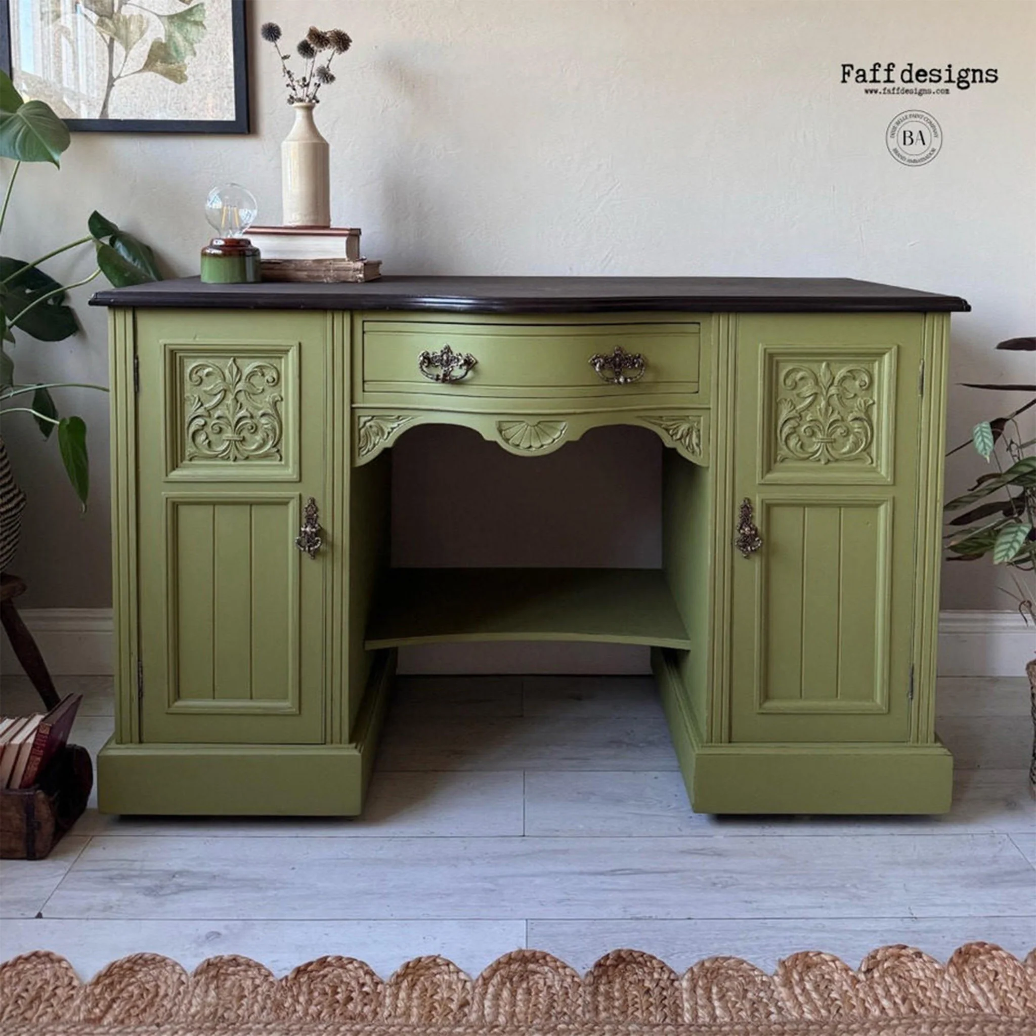 Dixie Belle Everglades Silk All-in-One | Furniture Paint - Image 2