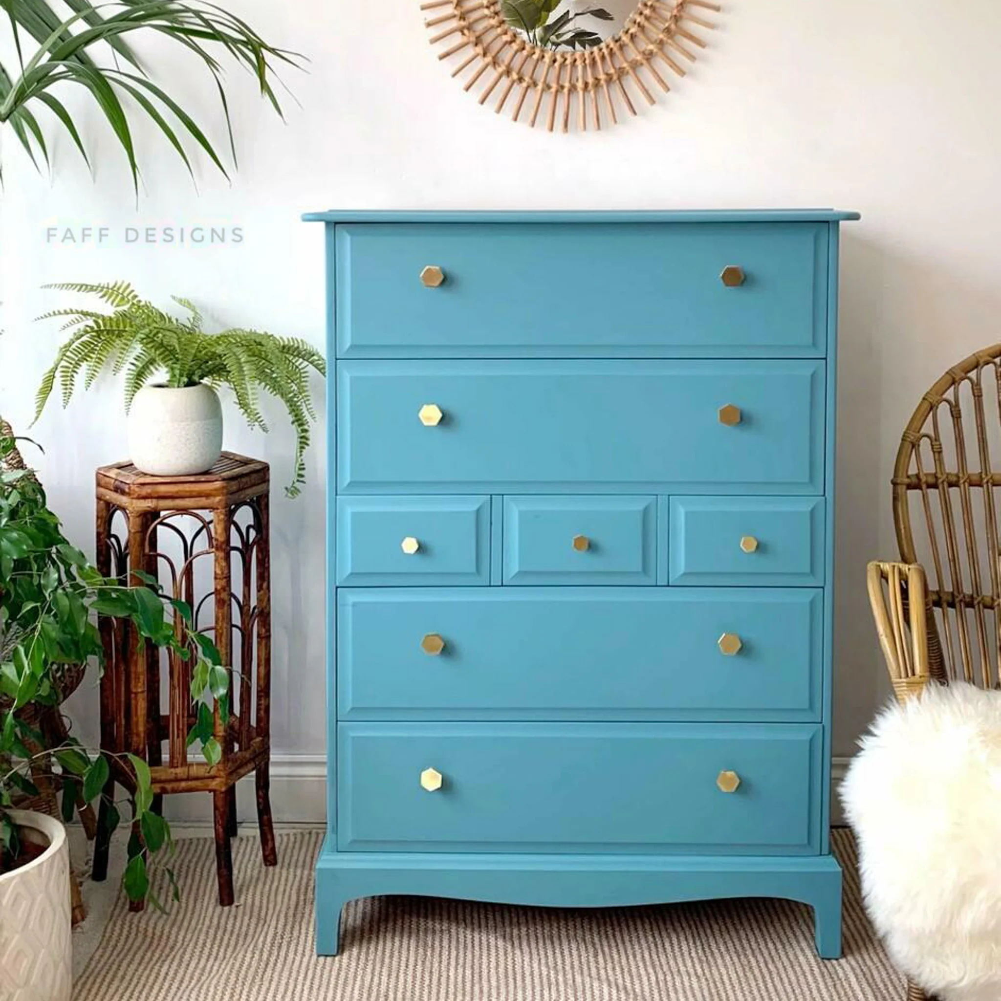 Dixie Belle Harbor Silk All-in-One | Furniture Paint - Image 2