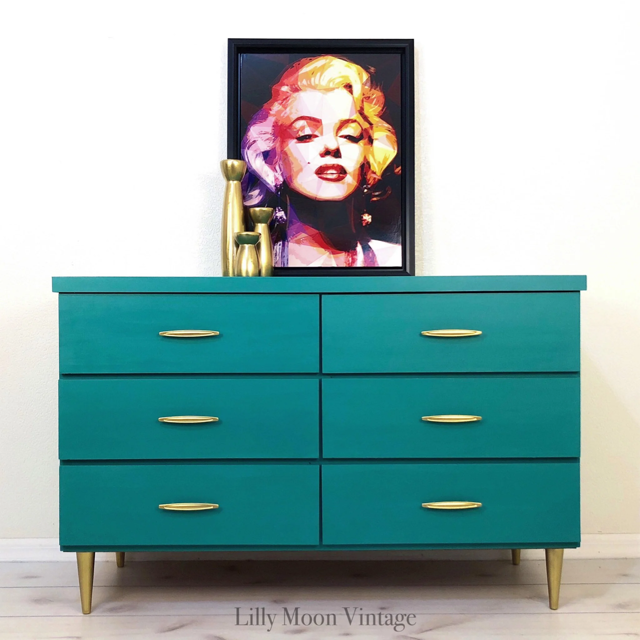 Dixie Belle Mermaid Tail Chalk Mineral Paint | Furniture Paint - Image 4