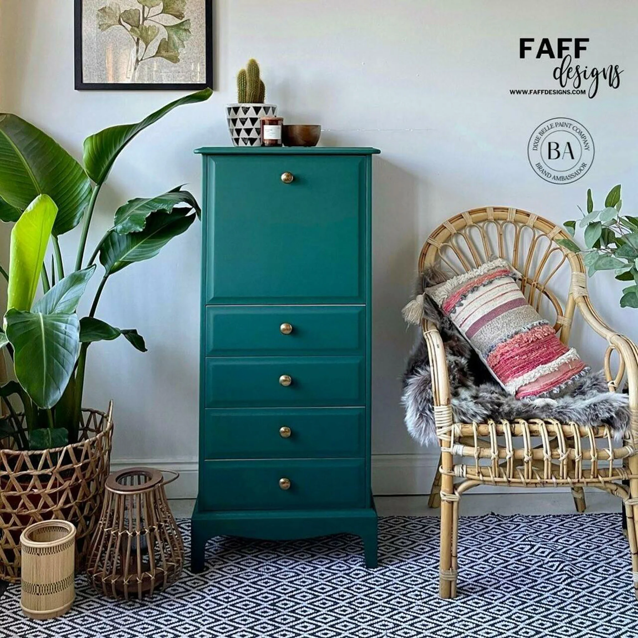 Dixie Belle Midnight Green Silk All-in-One | Furniture Paint - Image 6