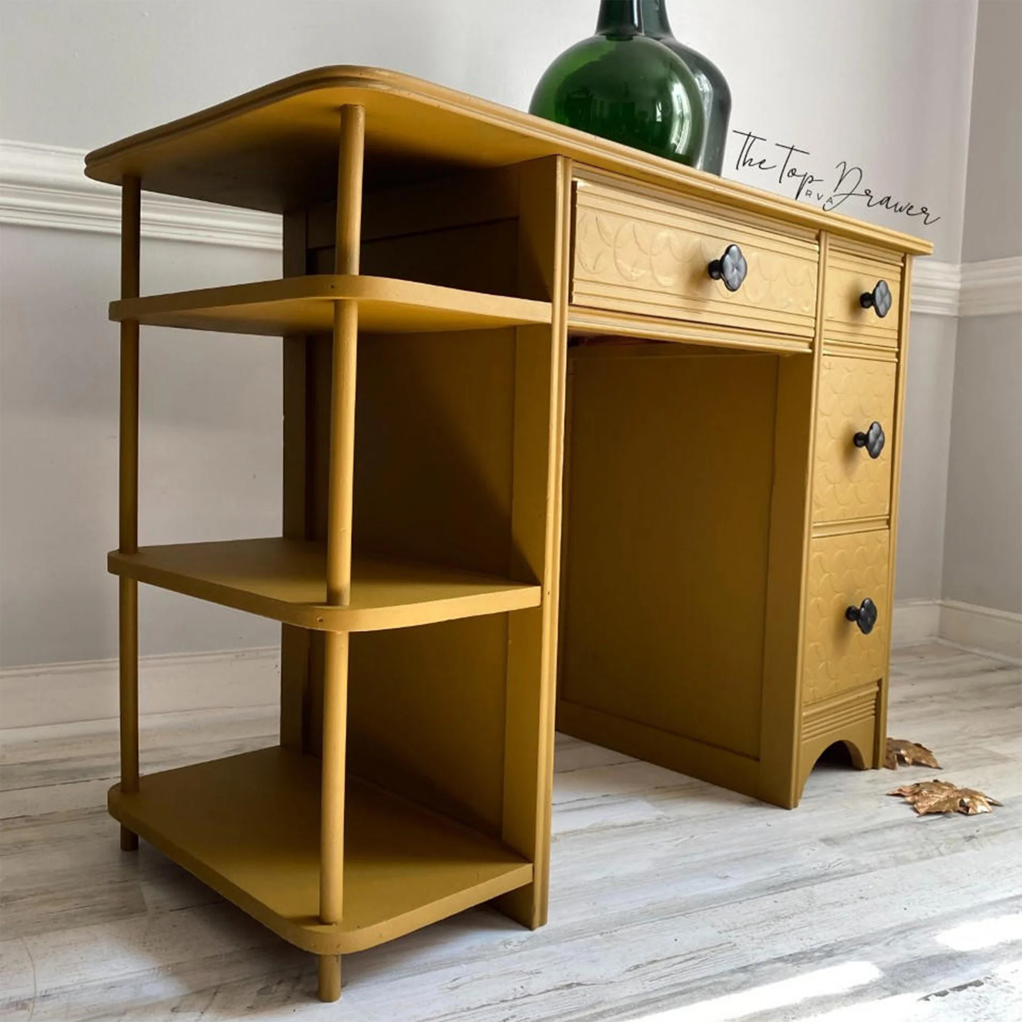 Dixie Belle Mojave Silk All-in-One | Furniture Paint - Image 3