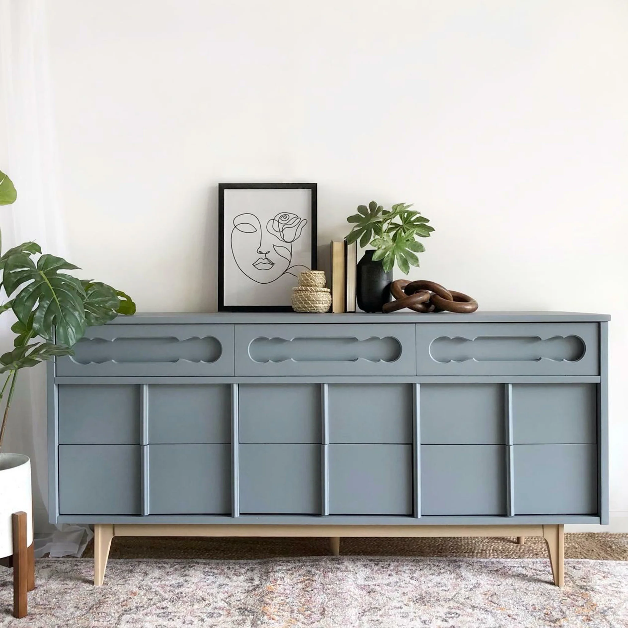 Dixie Belle Wharf Silk All-in-One | Furniture Paint - Image 4