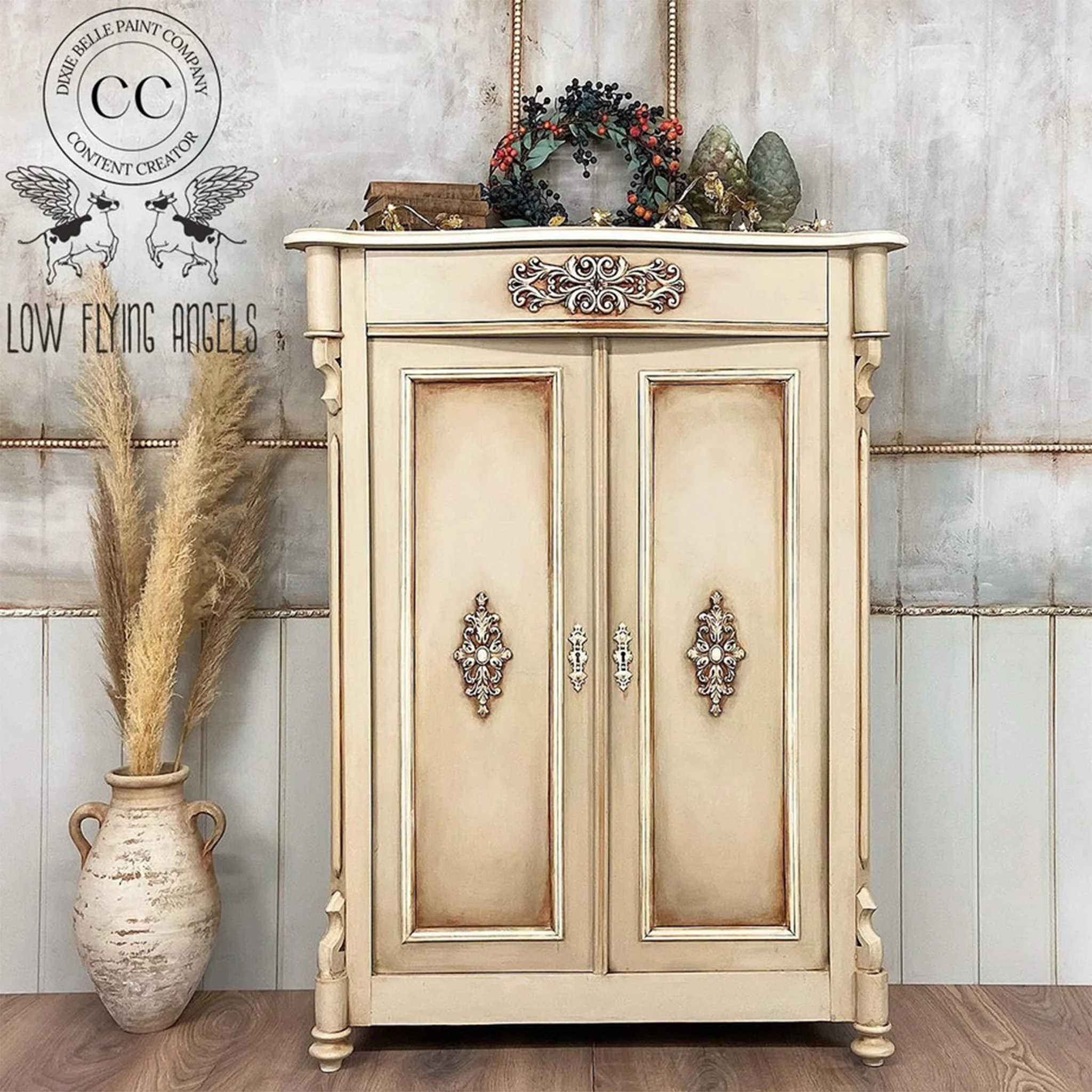 Dixie Belle Sand Castle Silk All-in-One | Furniture Paint - Image 4