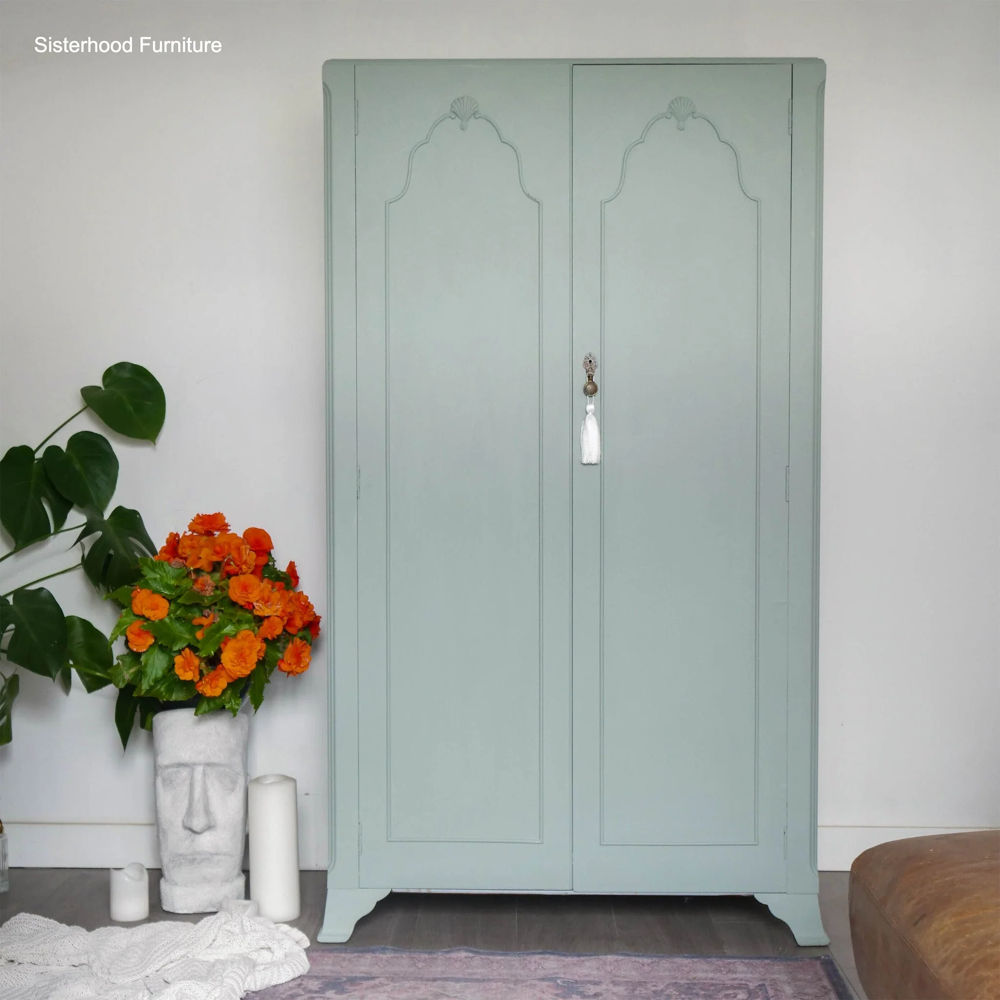 Dixie Belle Oxford Fog Silk All-in-One | Furniture Paint - Image 8