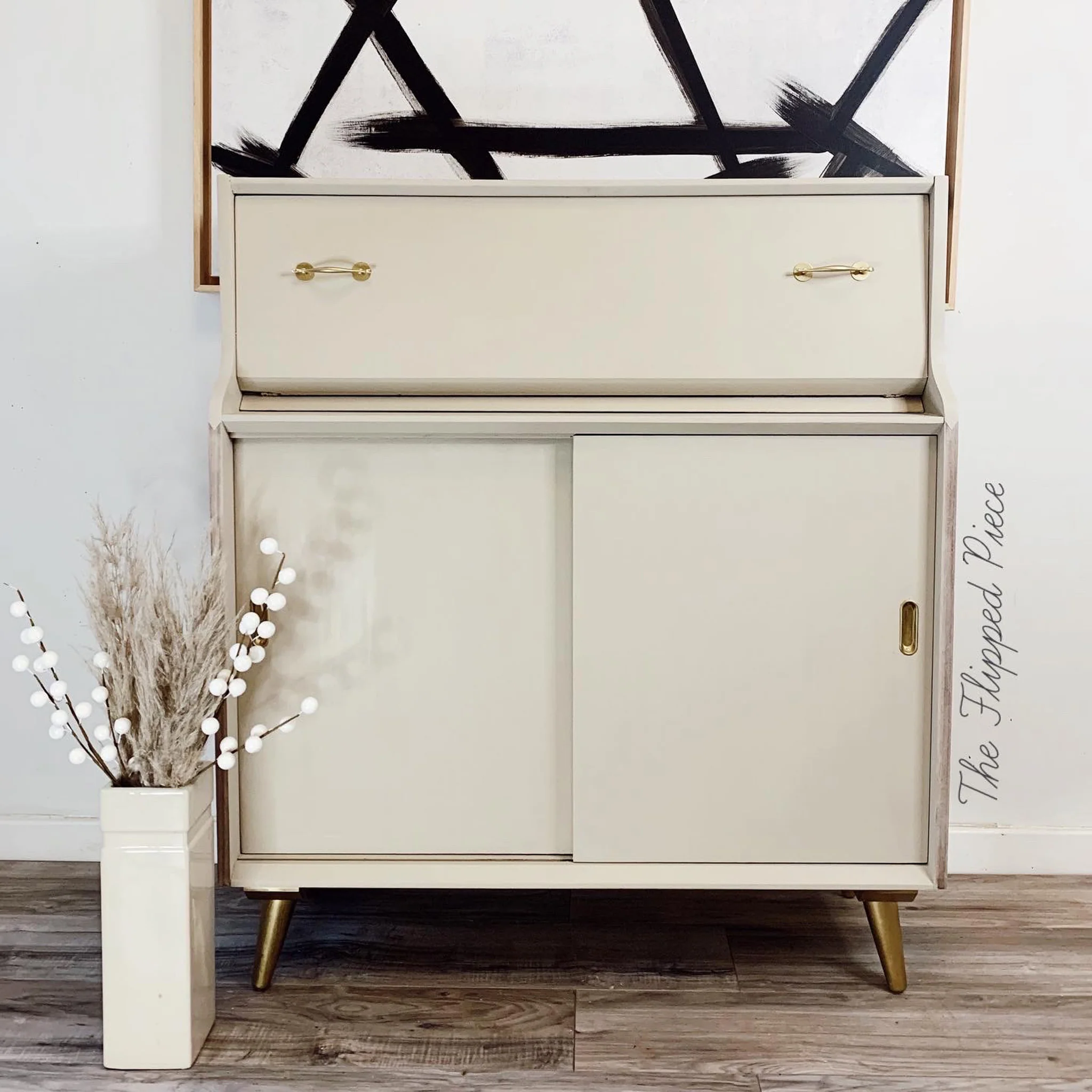 Dixie Belle Sand Bar Chalk Mineral Paint | Furniture Paint - Image 3