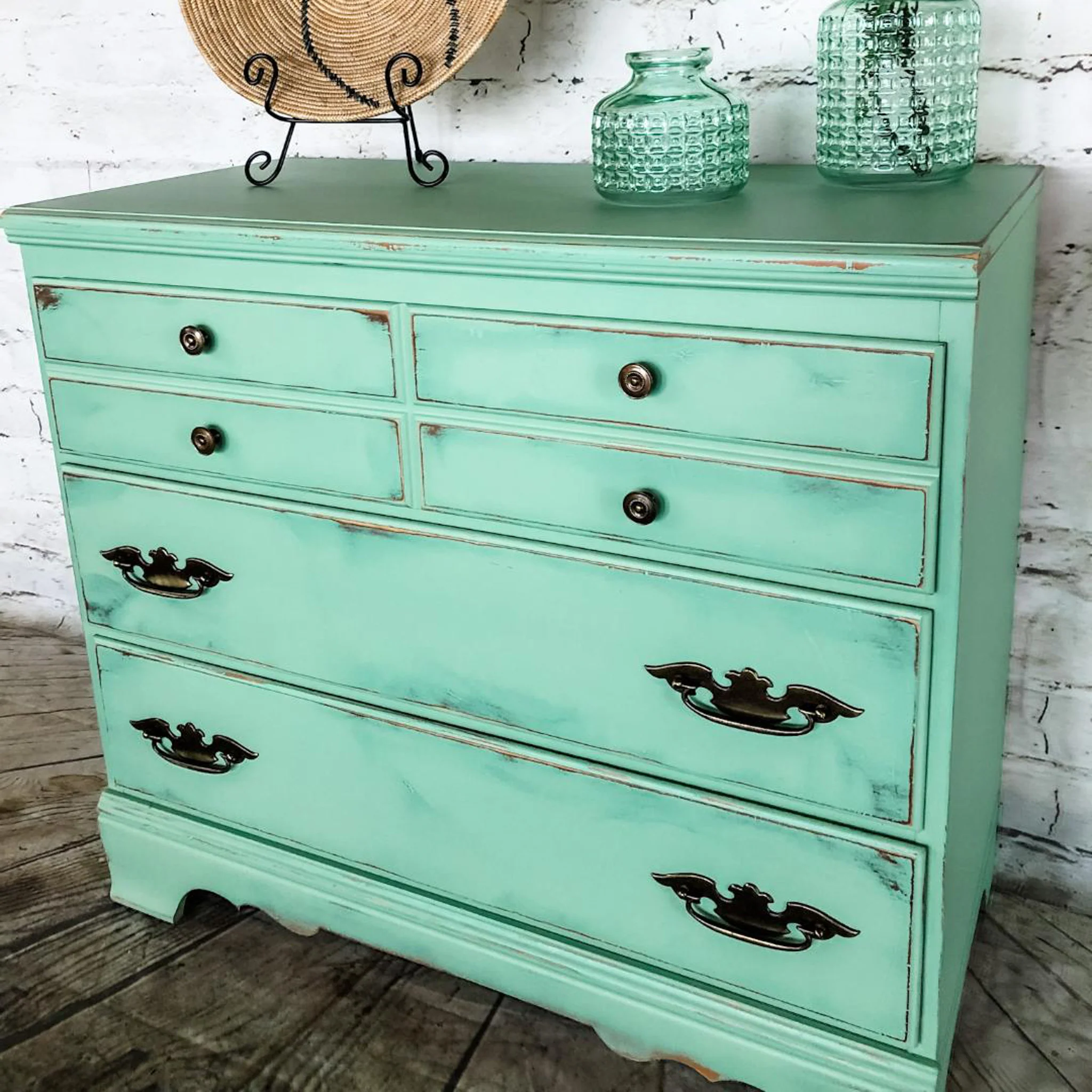 Dixie Belle Mint Julep Chalk Mineral Paint | Furniture Paint - Image 3