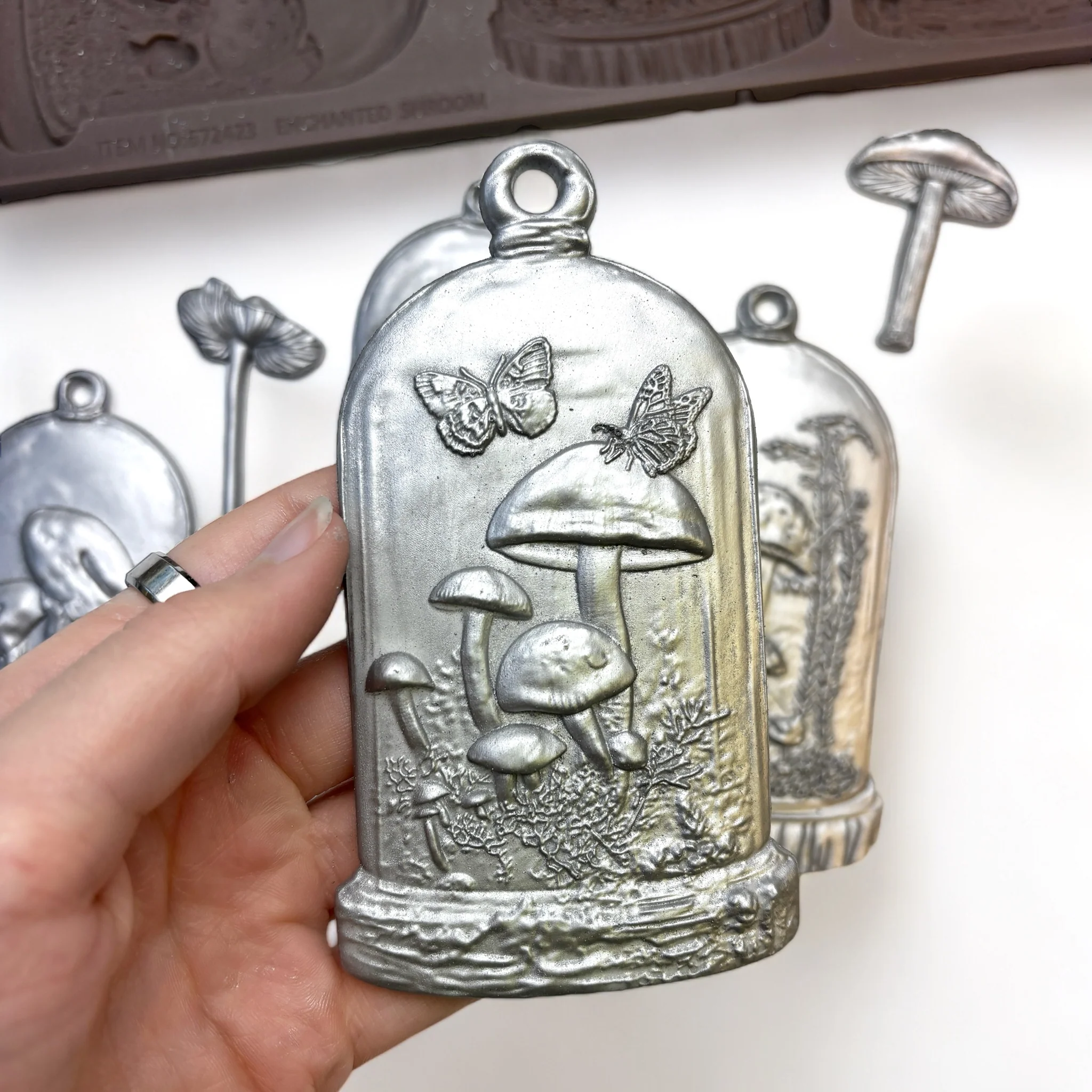 ReDesign with Prima - Enchanted Shroom Silicone Mold (5x10 Size) - Image 3