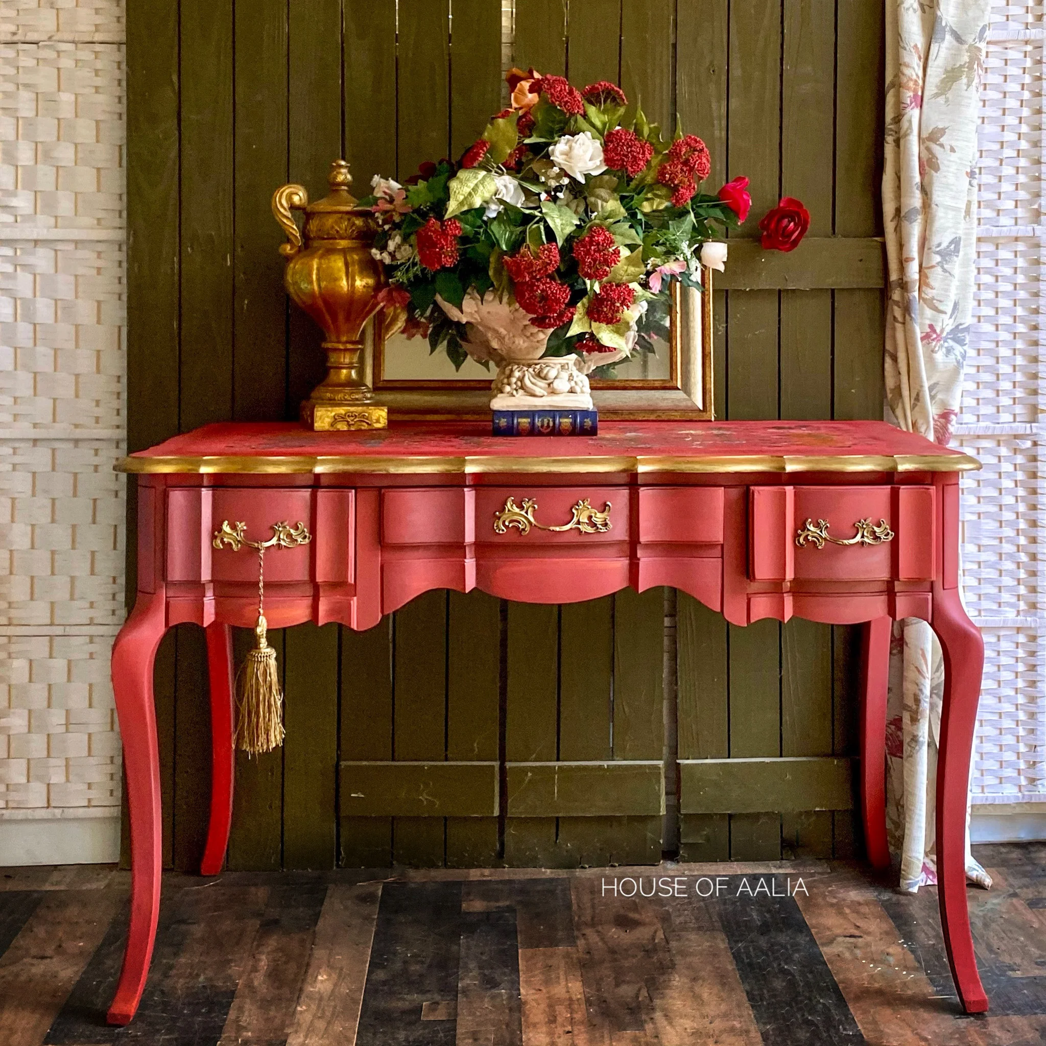 Dixie Belle Rustic Red Chalk Mineral Paint | Furniture Paint - Image 3