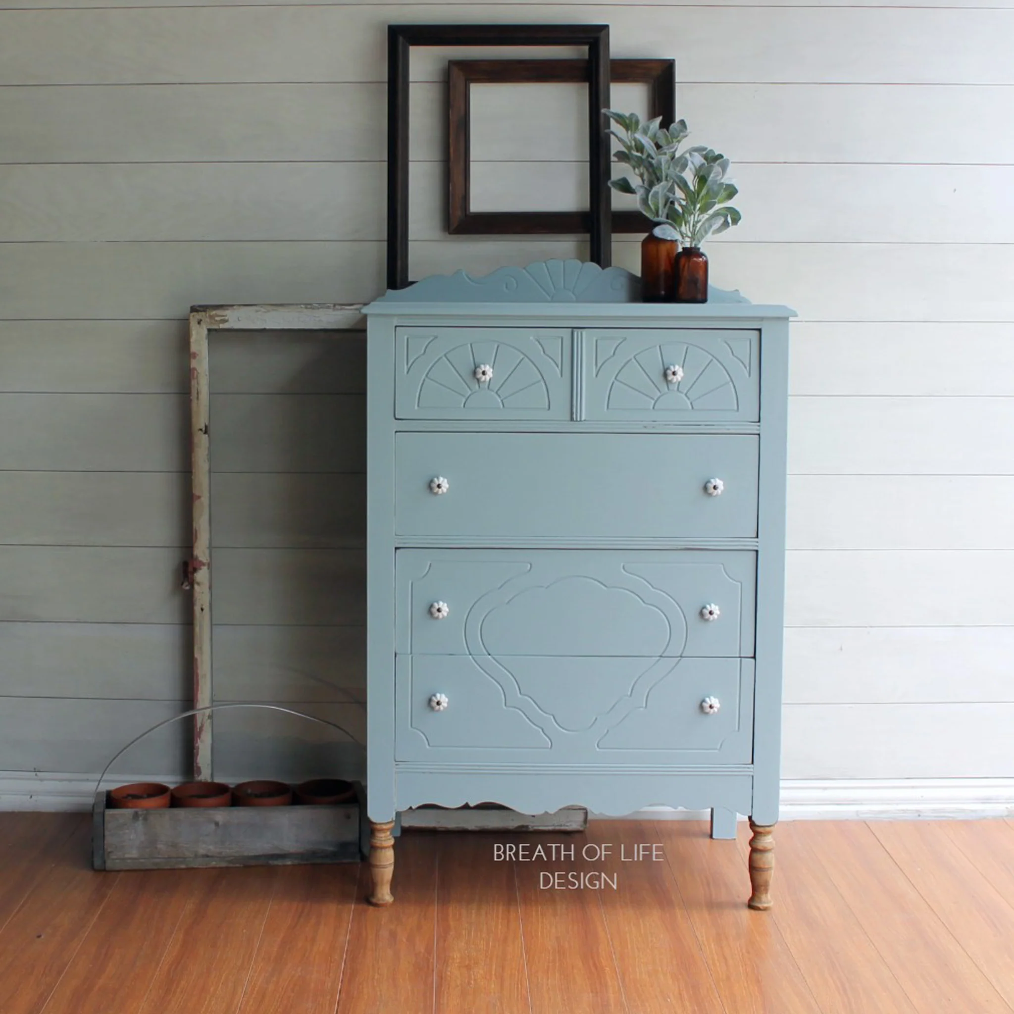Dixie Belle Savannah Mist Chalk Mineral Paint | Furniture Paint - Image 2