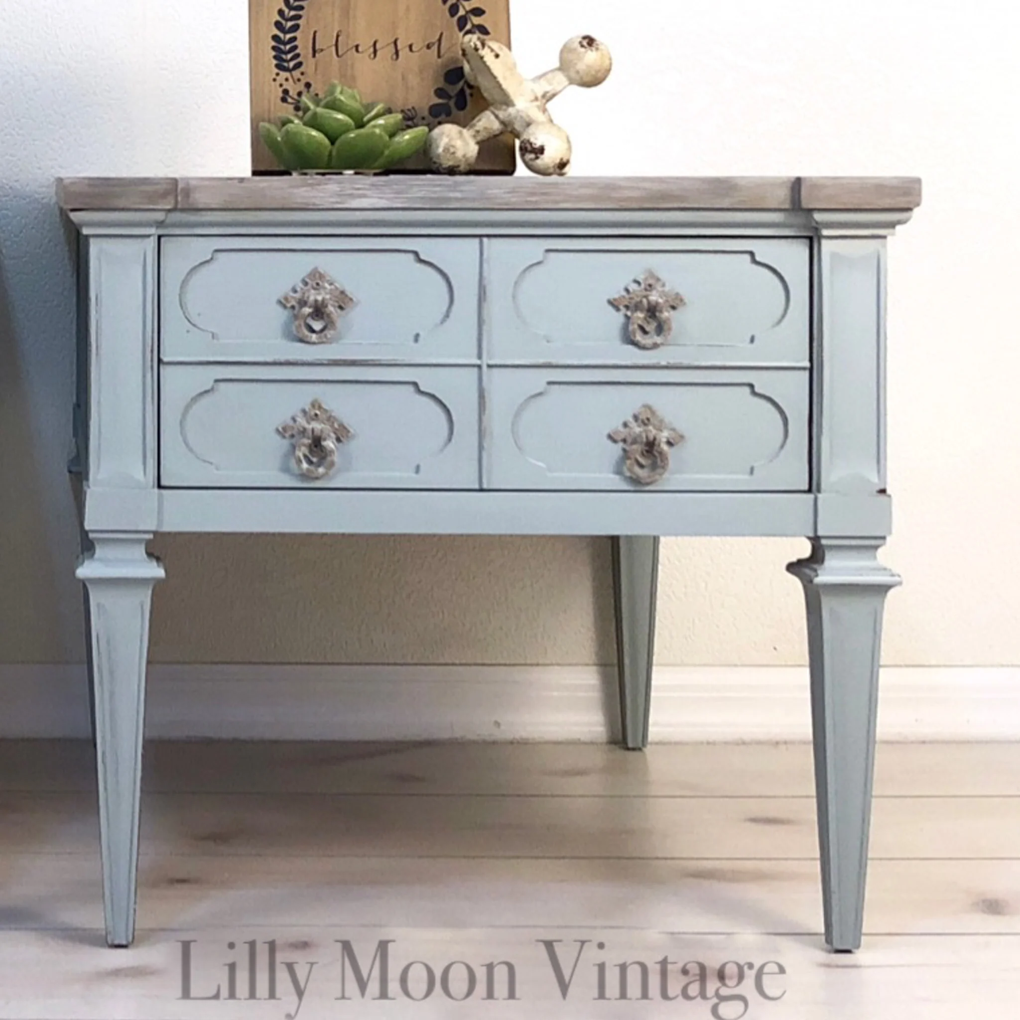 Dixie Belle Savannah Mist Chalk Mineral Paint | Furniture Paint - Image 4