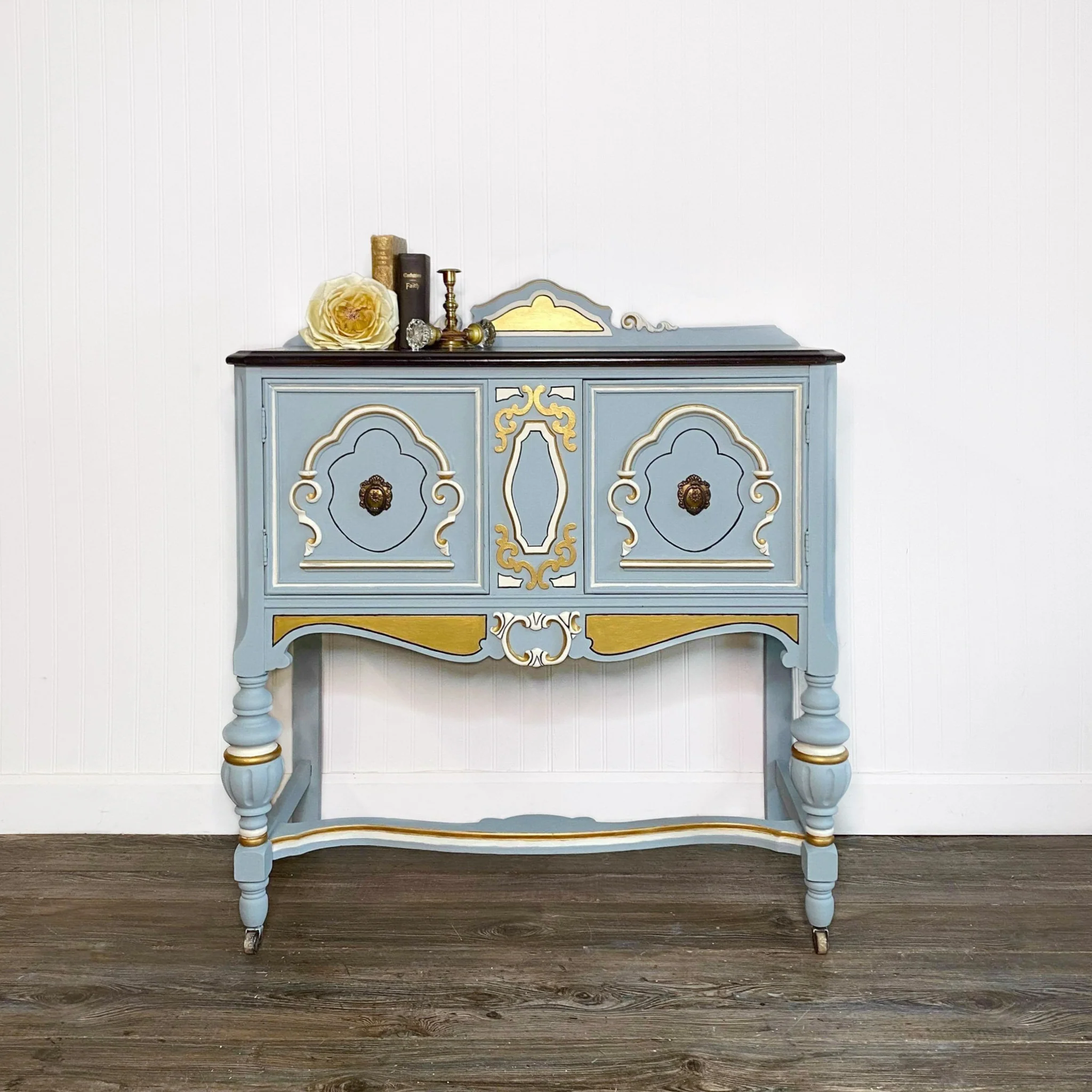 Dixie Belle Savannah Mist Chalk Mineral Paint | Furniture Paint - Image 5