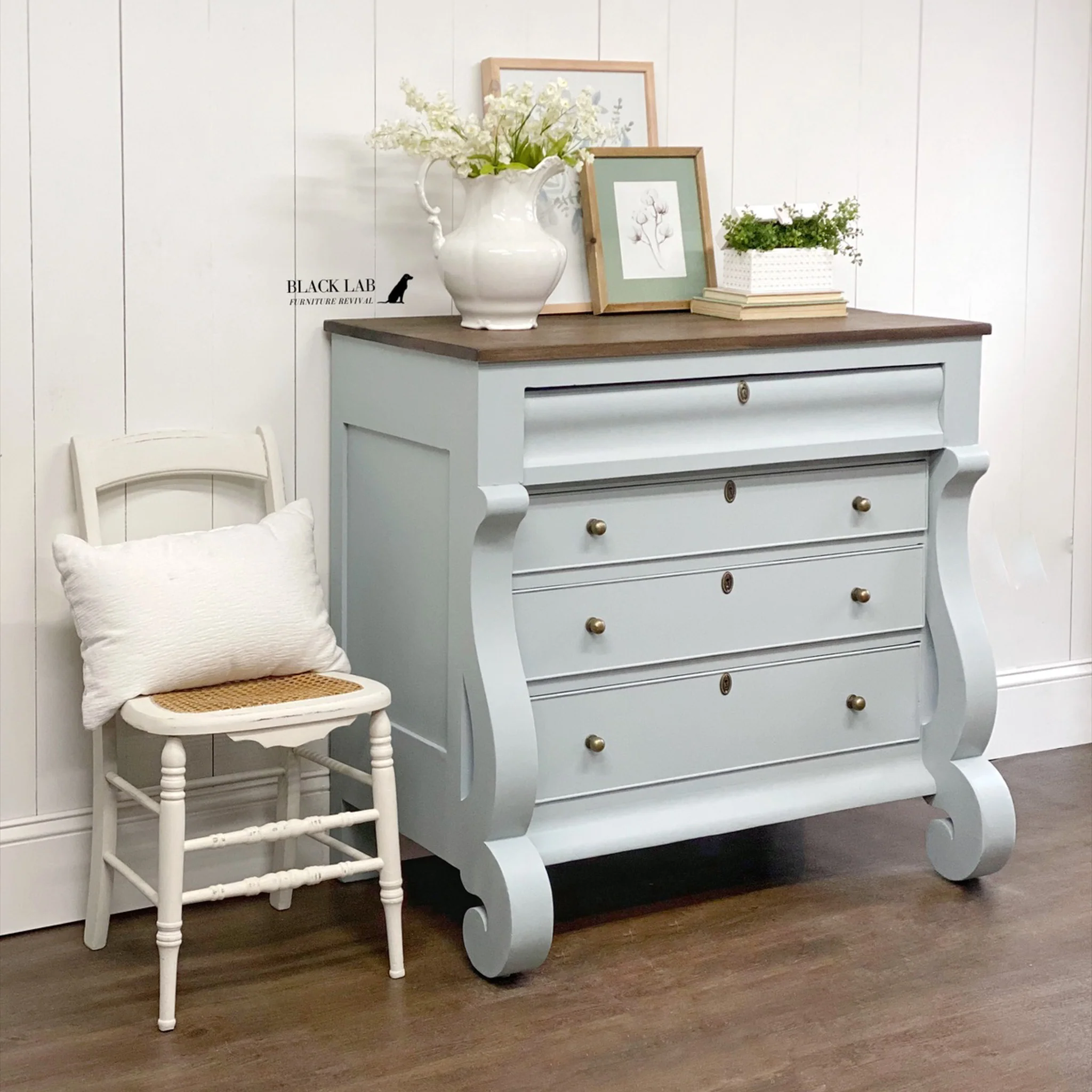 Dixie Belle Savannah Mist Chalk Mineral Paint | Furniture Paint - Image 8