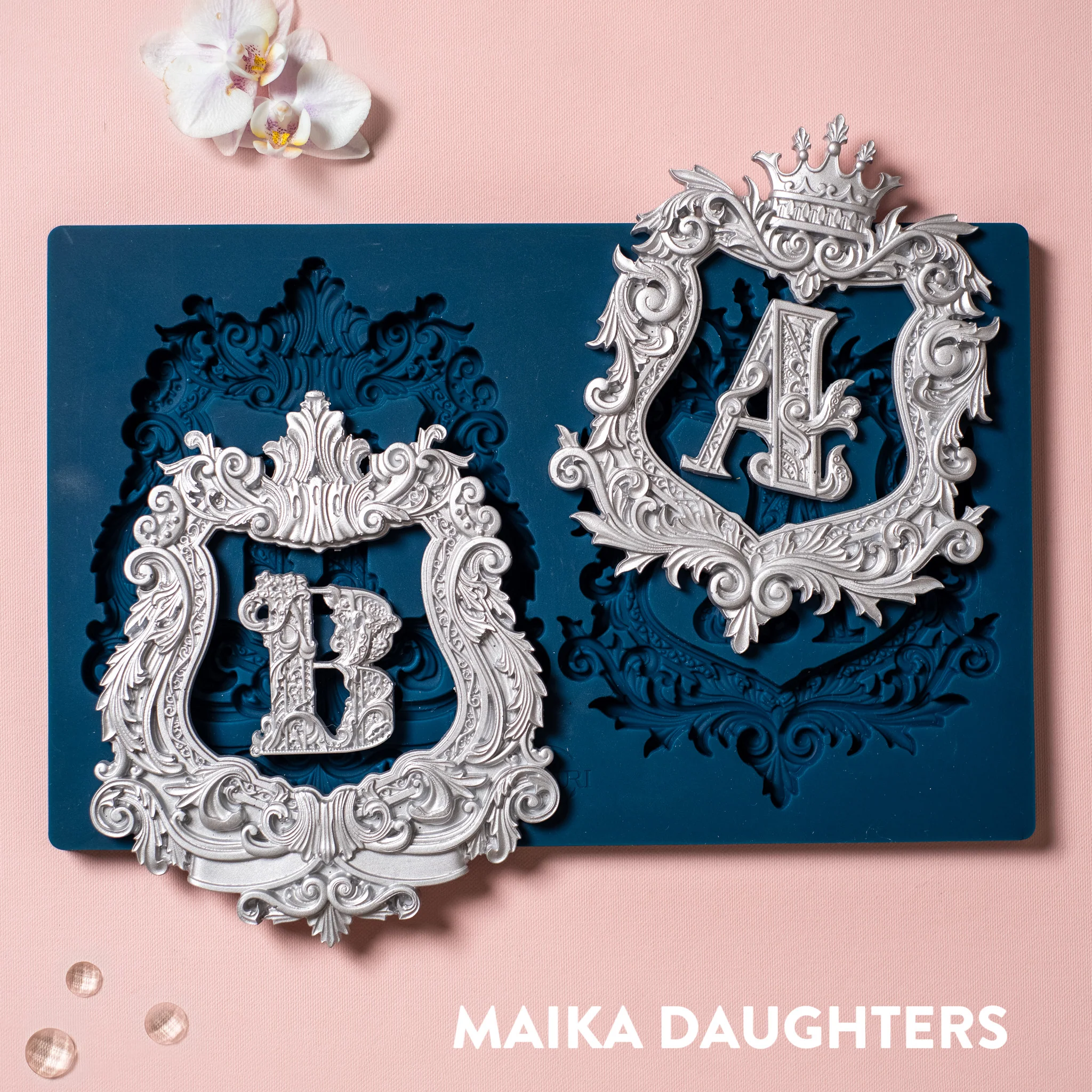 Zuri - Monogram A & B with Silicone Mold